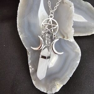 💥4 for $25💥 Point Penatacle Moon Rose Quartx stone pendant Necklace